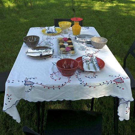 Les Trois Etangs Bed & Breakfast Saint-Viaud Exterior photo